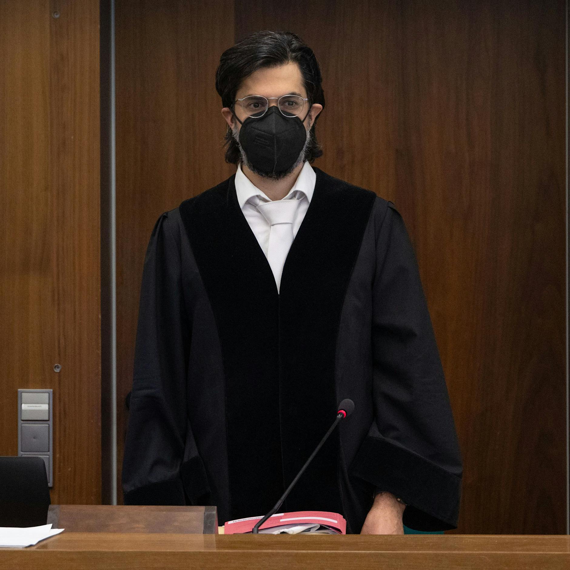 Richter Klartext aus Berlin warnt vor den „Feinden unserer Gesellschaft“