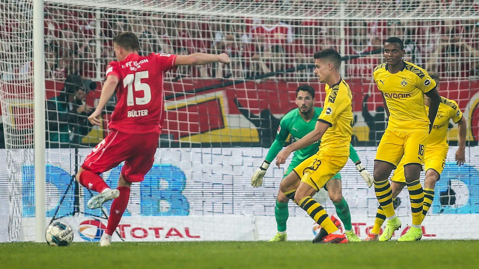 Marius Bülter (l.) sorgt gegen den BVB einst für Unions erstes Bundesliga-Spektakel.