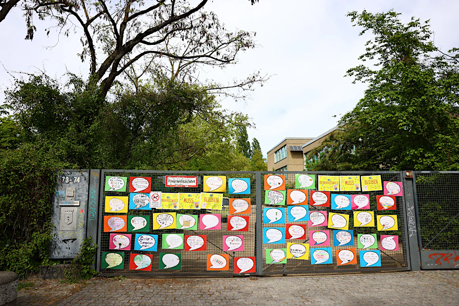 Die Reinhardswald-Grundschule an der Gneisenaustraße in Kreuzberg soll abgerissen werden.