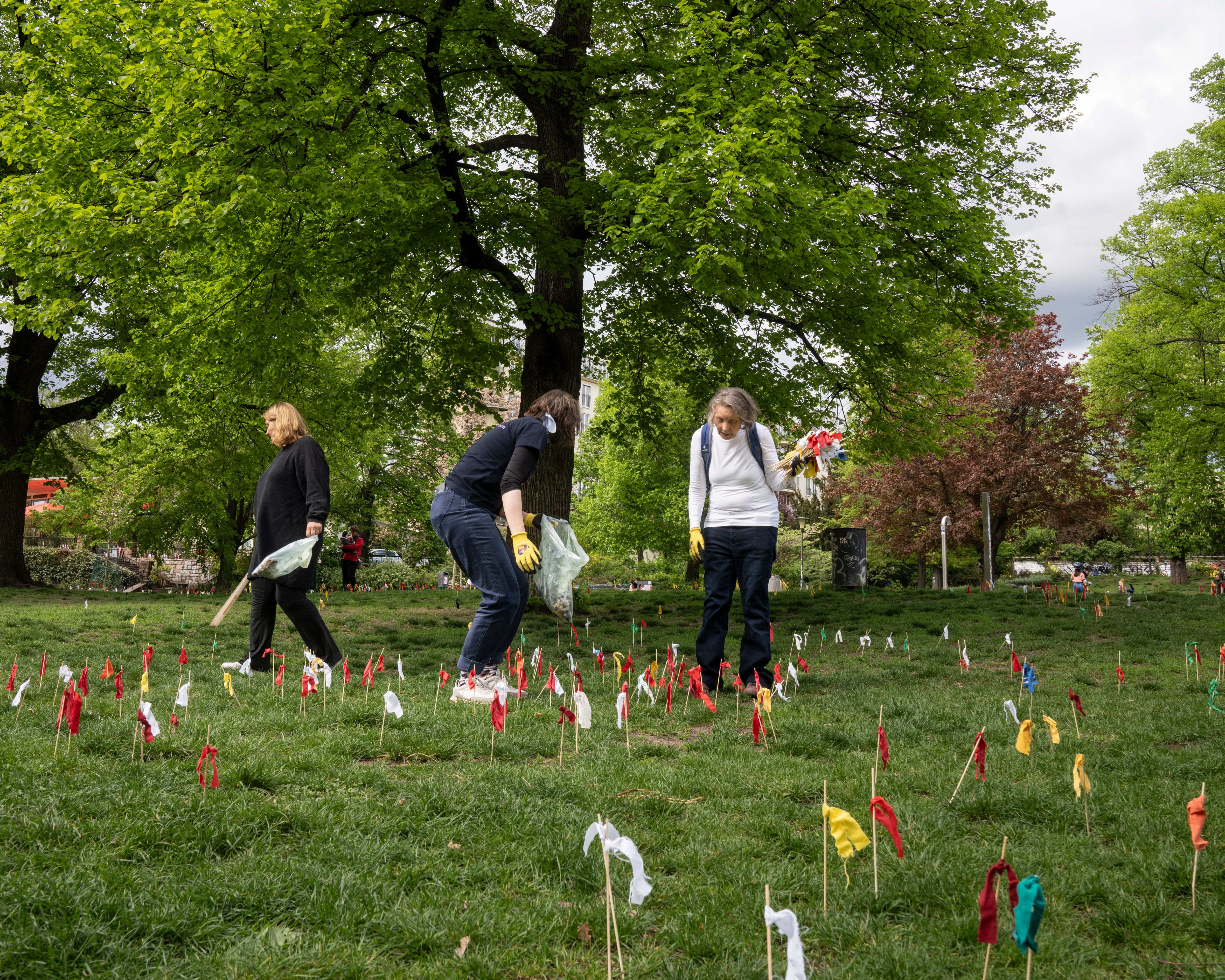 Müll in Mitte: Wenn die Bürger die Arbeit der BSR erledigen müssen