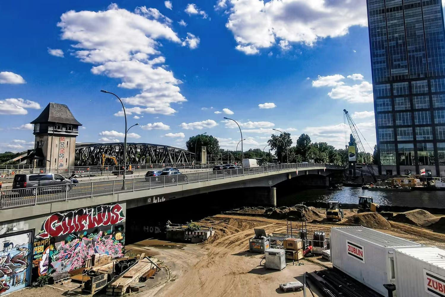Die Grobaustelle Elsenbrücke in Berlin wird am kommenden Wochenende komplett gesperrt.