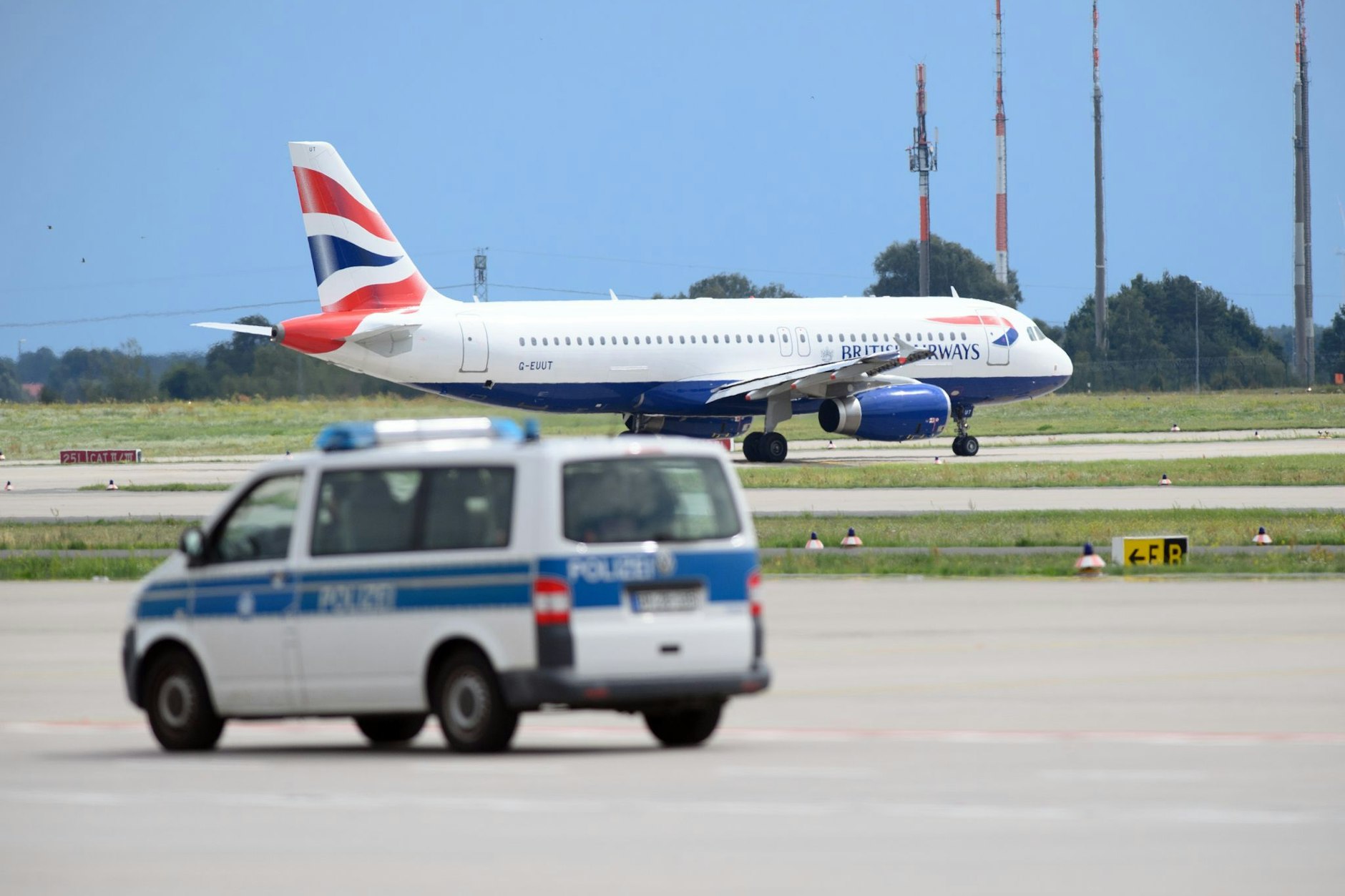 Zwischenlandung in Berlin wegen randalierendem Passagier. (Symbolfoto vom BER)