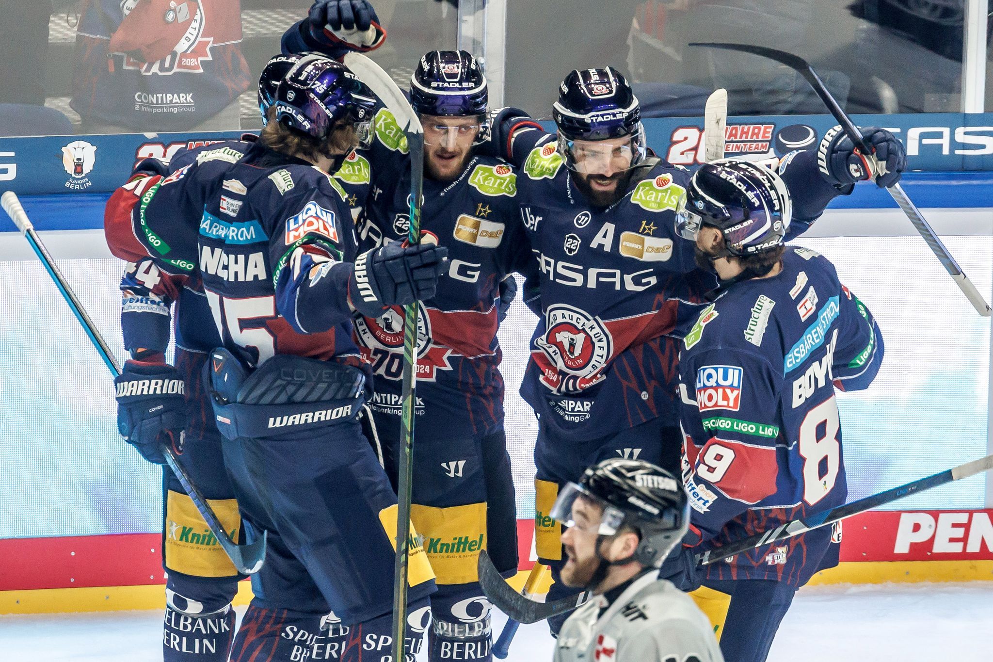 Image - Berlin jubelt! Eisbären zum elften Mal deutscher Eishockeymeister