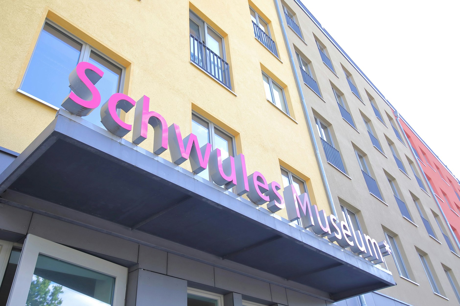 Im Mai findet im Schwulem Museum im Bezirk Mitte eine Podiumsdiskussion statt.