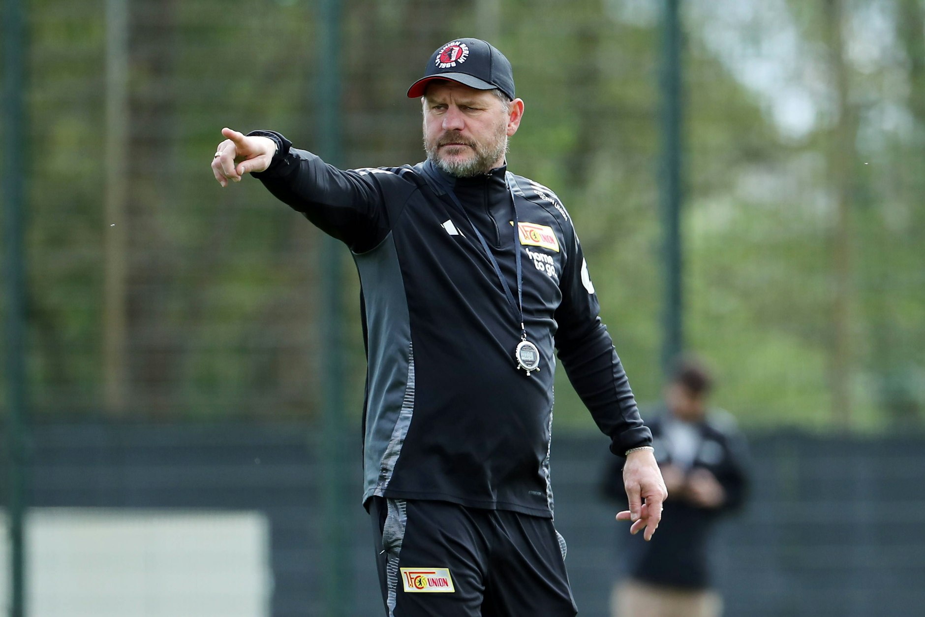 Steffen Baumgart (53) will seine Serie mit dem 1. FC Union auch in Bochum ausbauen. Den Ärger des Hinspiels blendet er so weit es geht aus.