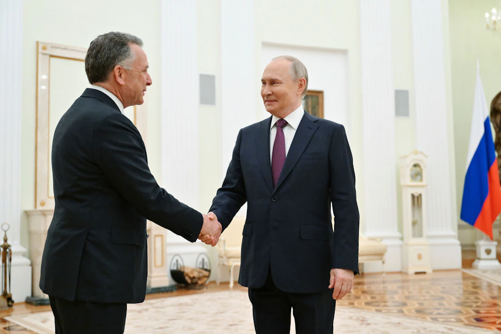 Putin zu Gesprächen mit Kiew „ohne Vorbedingung“ bereit
