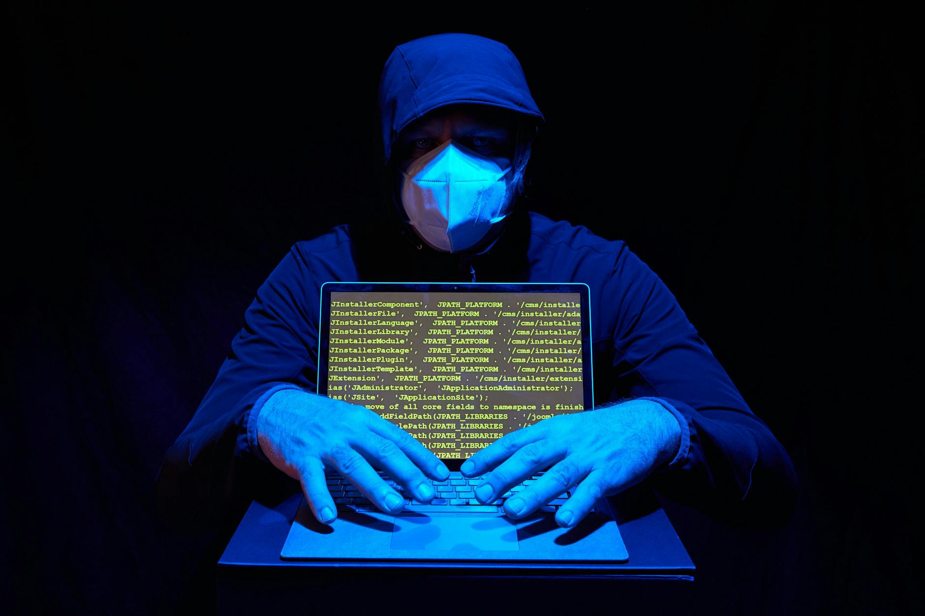 Hacker greifen gerade das Hauptstadtportal berlin.de an – auch die Senatsverwaltungen sind offline.