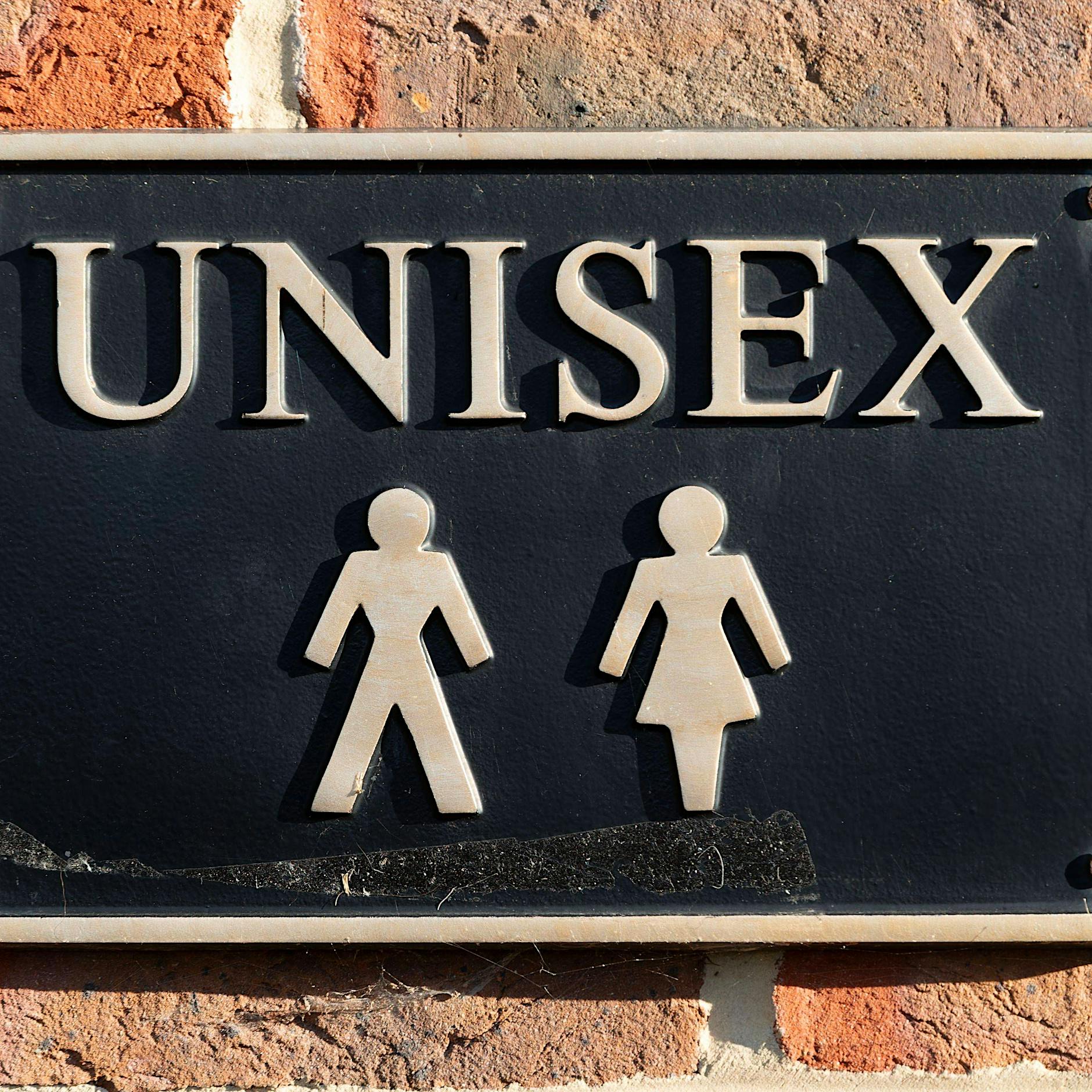 In Großbritannien dürfen Transfrauen nicht mehr auf Frauenklos – und in Berlin?