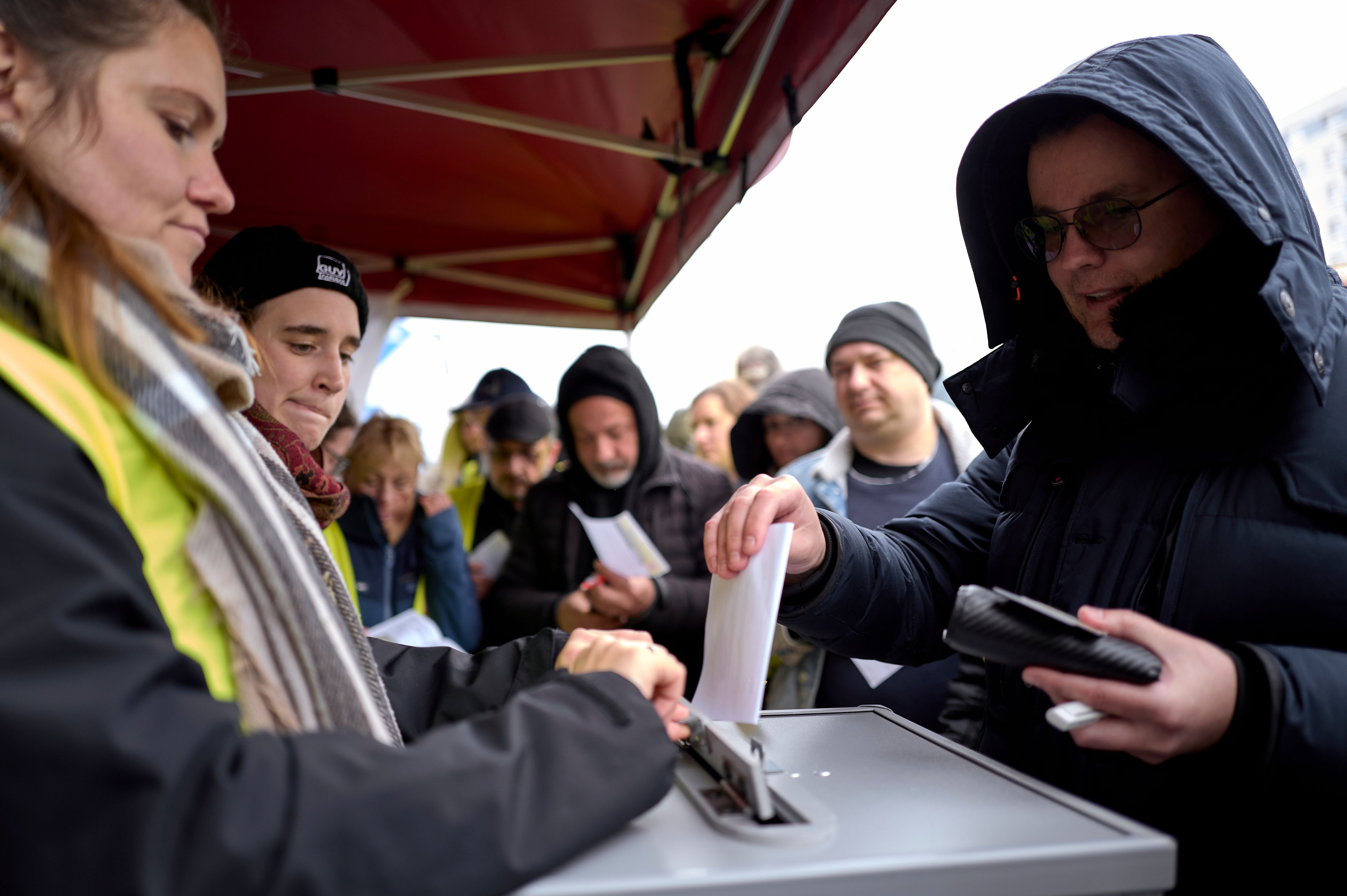Abgestimmt: BVG-Fahrer nehmen mehr Lohn, bis Ende 2026 keine Streiks