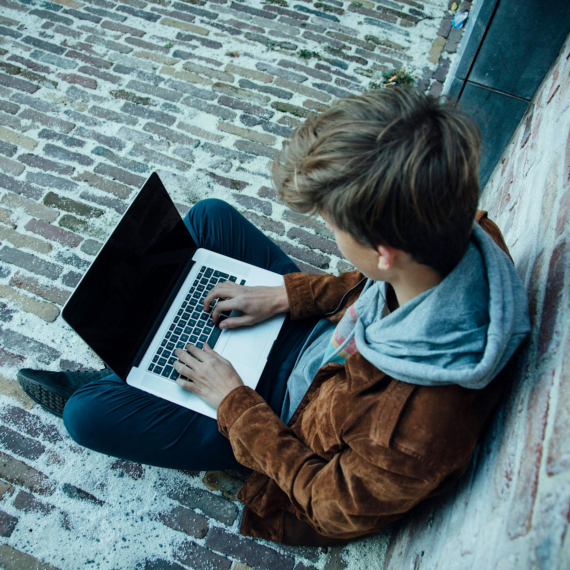 Europol schlägt Alarm: Kriminelle werben immer mehr Jugendliche an!