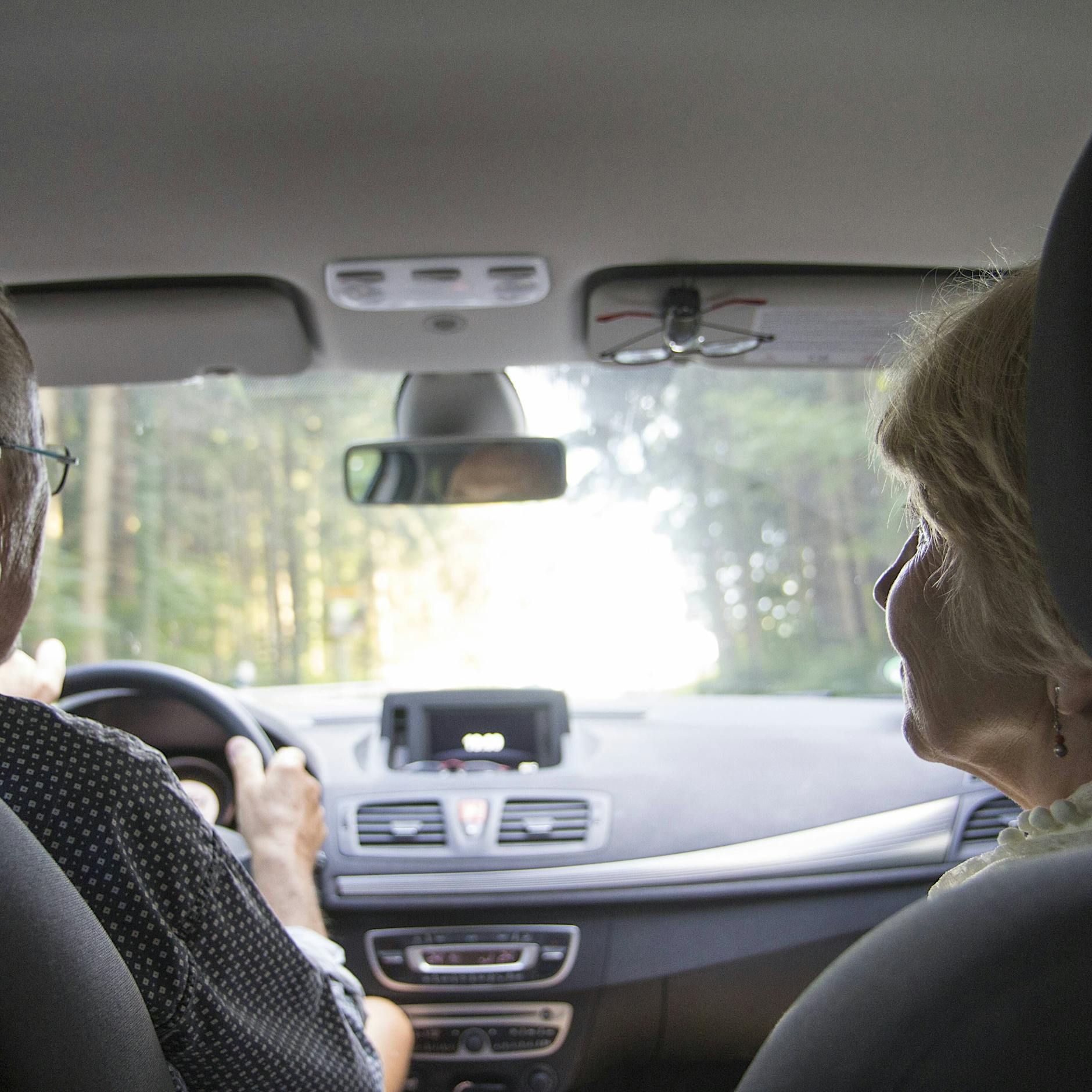 Senioren am Steuer: Mehr Ältere in schwere Verkehrsunfälle verwickelt