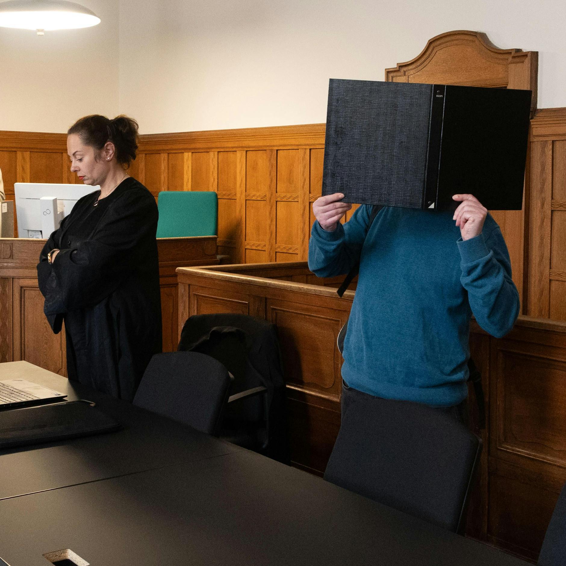 Image - Vereinsmitglied Historische S-Bahn Berlin wegen Kindesmissbrauchs angeklagt: Auffällige Kontakte zwischen Männern und Jungs