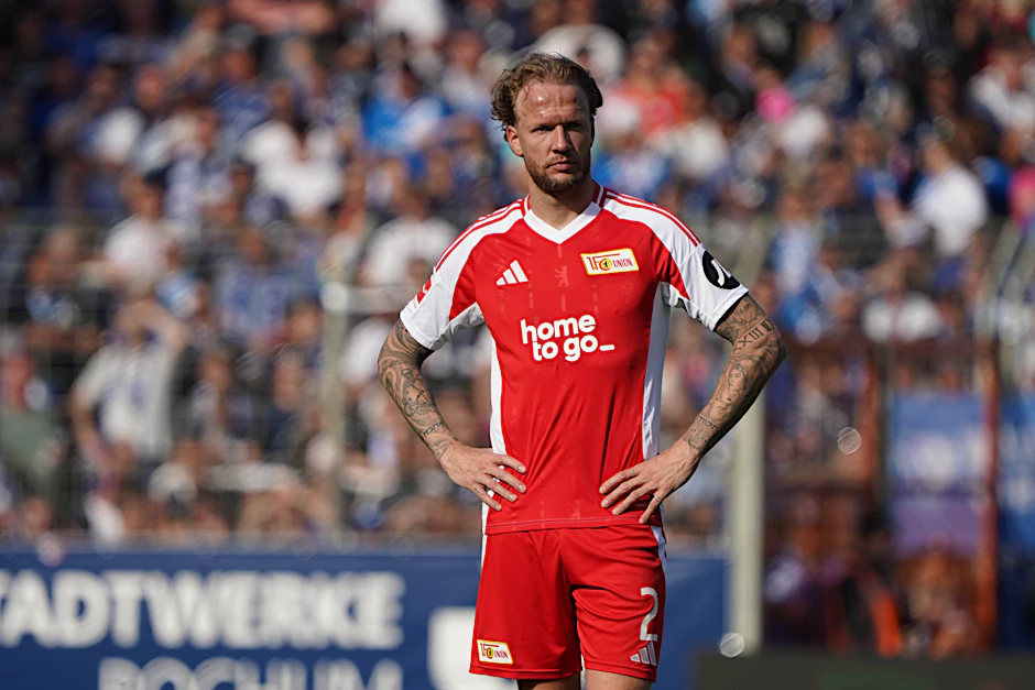 Nachdenklich: Ex-Abwehrchef Kevin Vogt (33) stand für den 1. FC Union in Bochum erstmals nach mehr als drei Monaten wieder auf dem Platz&nbsp;– als Einwechselspieler.