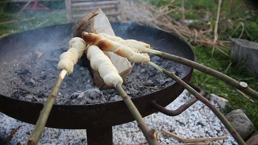 Rezept-Highlight frs Grillen: Selbstgemachtes Stockbrot