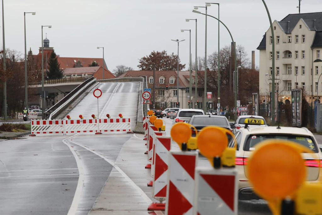 Treptow-Köpenick: Brücke an der Wuhlheide voll gesperrt – das ist der Grund