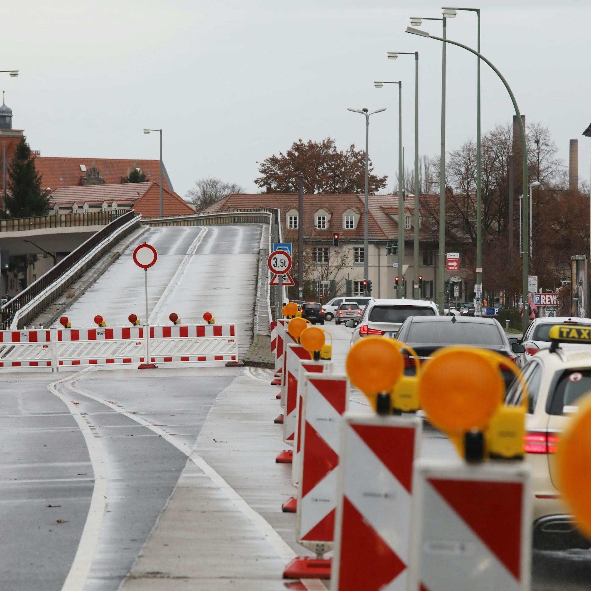 Image - Abriss der Brücke an der Wuhlheide sorgt für Sperrungen: Ute Bonde nennt keinen Zeitraum