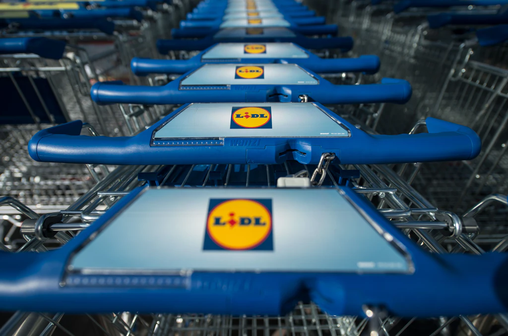 Bu eski mağaza şimdi lidl oluyor