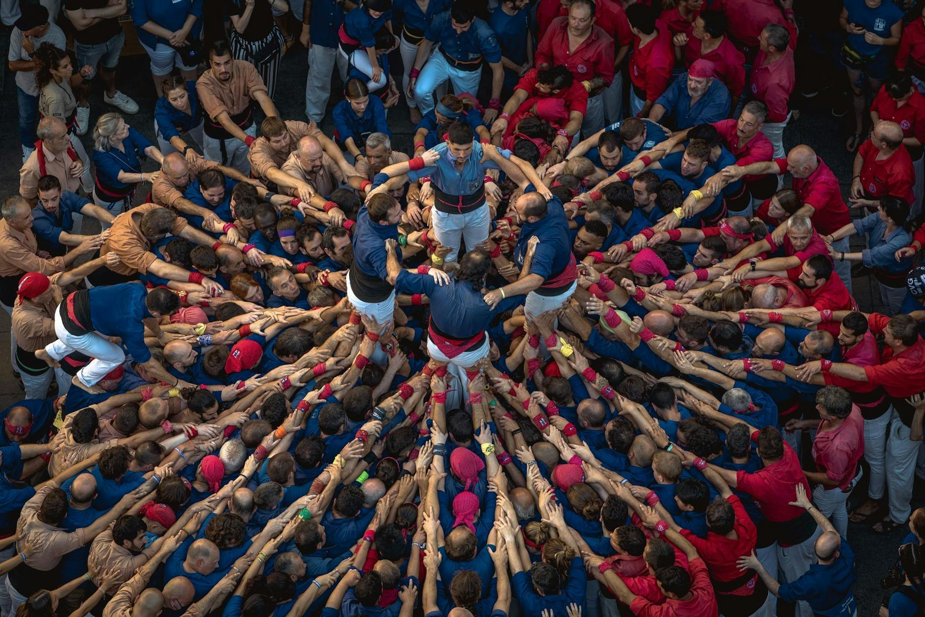 In Katalonien hat der Bau menschlicher Türme eine große Tradition.