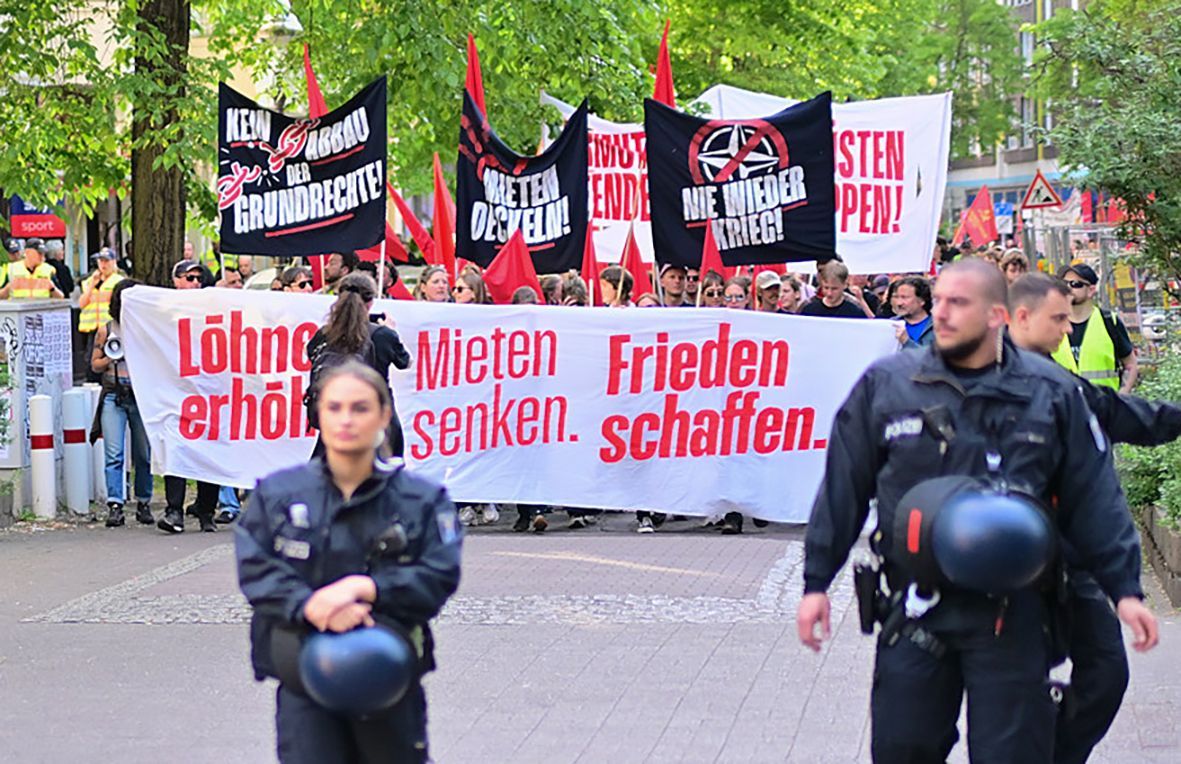 Demo für höhere Löhne im Wedding +++ Feministischer Aufzug in Kreuzberg
