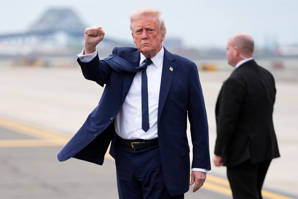 Trump scherzt: „Ich wäre gerne Papst“