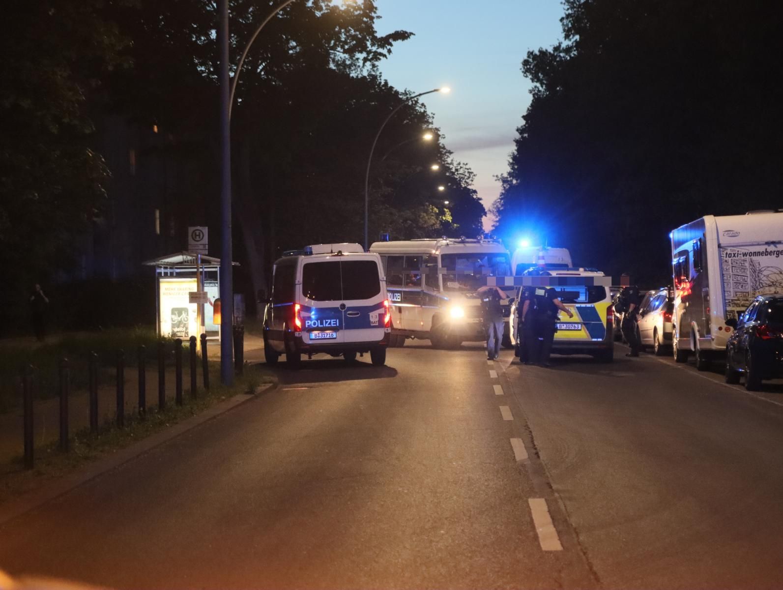 Angst in Berlin-Treptow: Zweimal Schüsse, Anwohner alarmieren Polizei