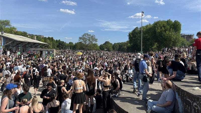 Gute Stimmung und reichlich Leute im Görli.