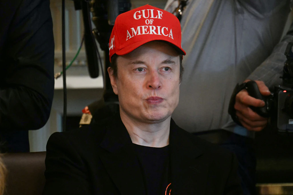 Erste Schritte: Tesla sucht offenbar Nachfolger für Elon Musk - Bericht