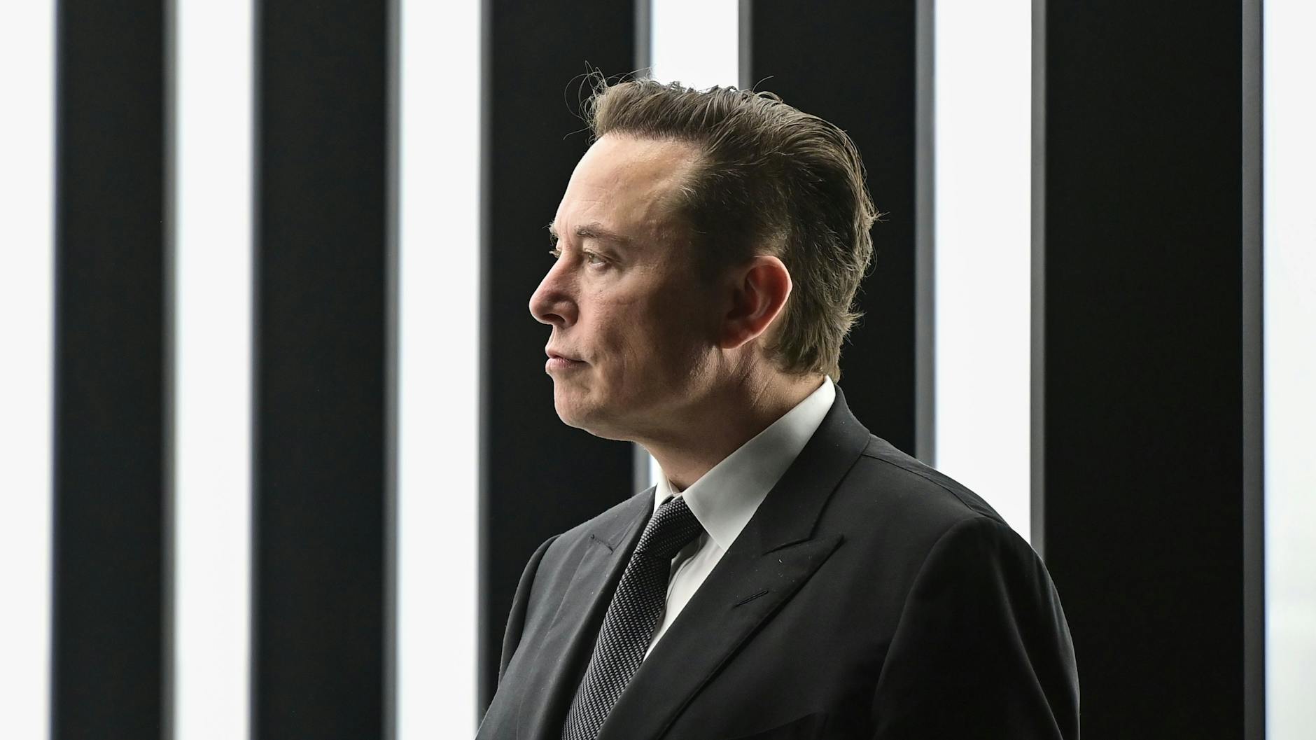 Elon Musk steht massiv in der Kritik - und angeblich sucht Tesla schon nach einem Nachfolger.