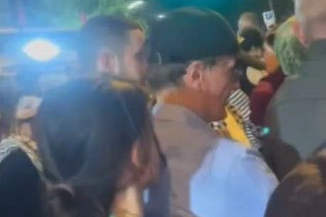 Karl Lauterbach auf der Chaoten-Demo.