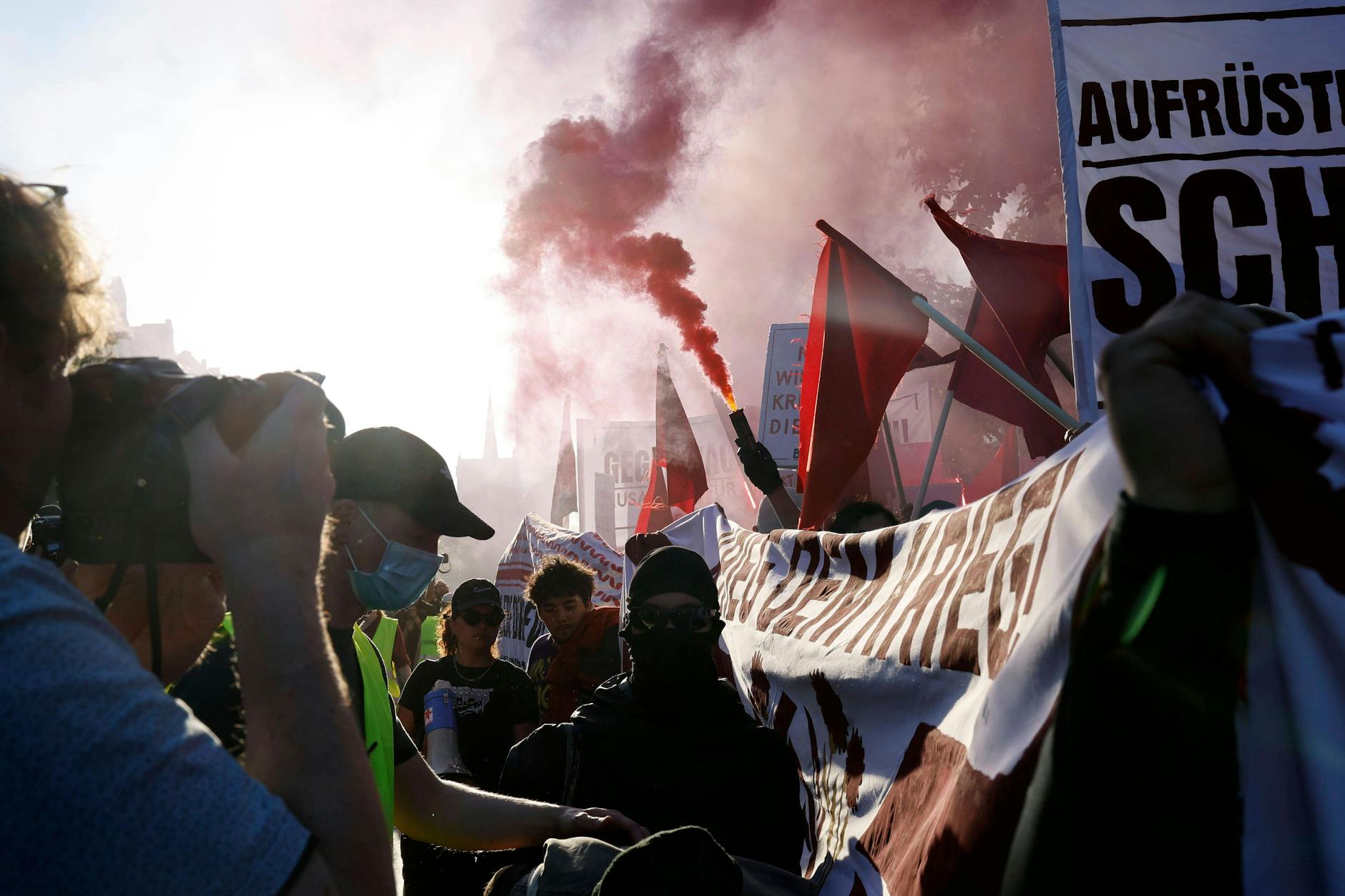 Demonstranten bei der Revolutionären 1.-Mai-Demo in Neukölln.