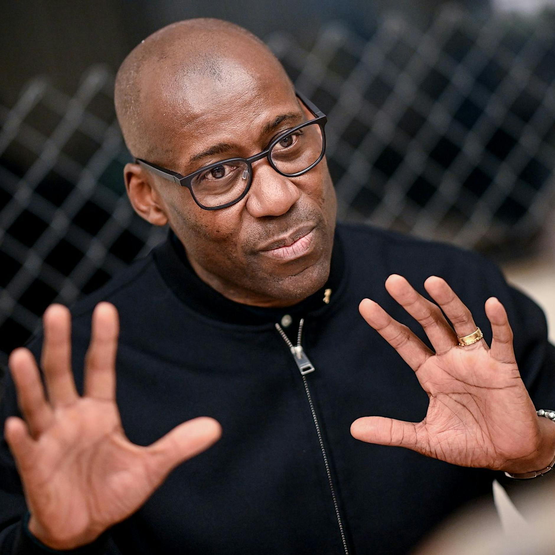 Chialo stellt sich als Märtyrer hin, die Drecksarbeit überlässt er anderen – ein Kommentar