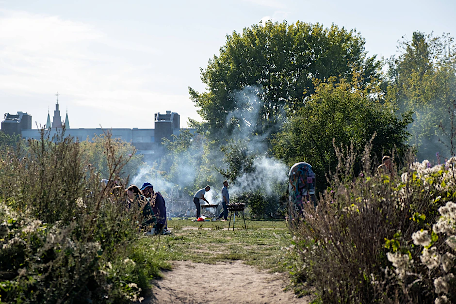 Nase zu und durch: Im Mauerpark treffen alle Gerüche dieser Welt aufeinander.