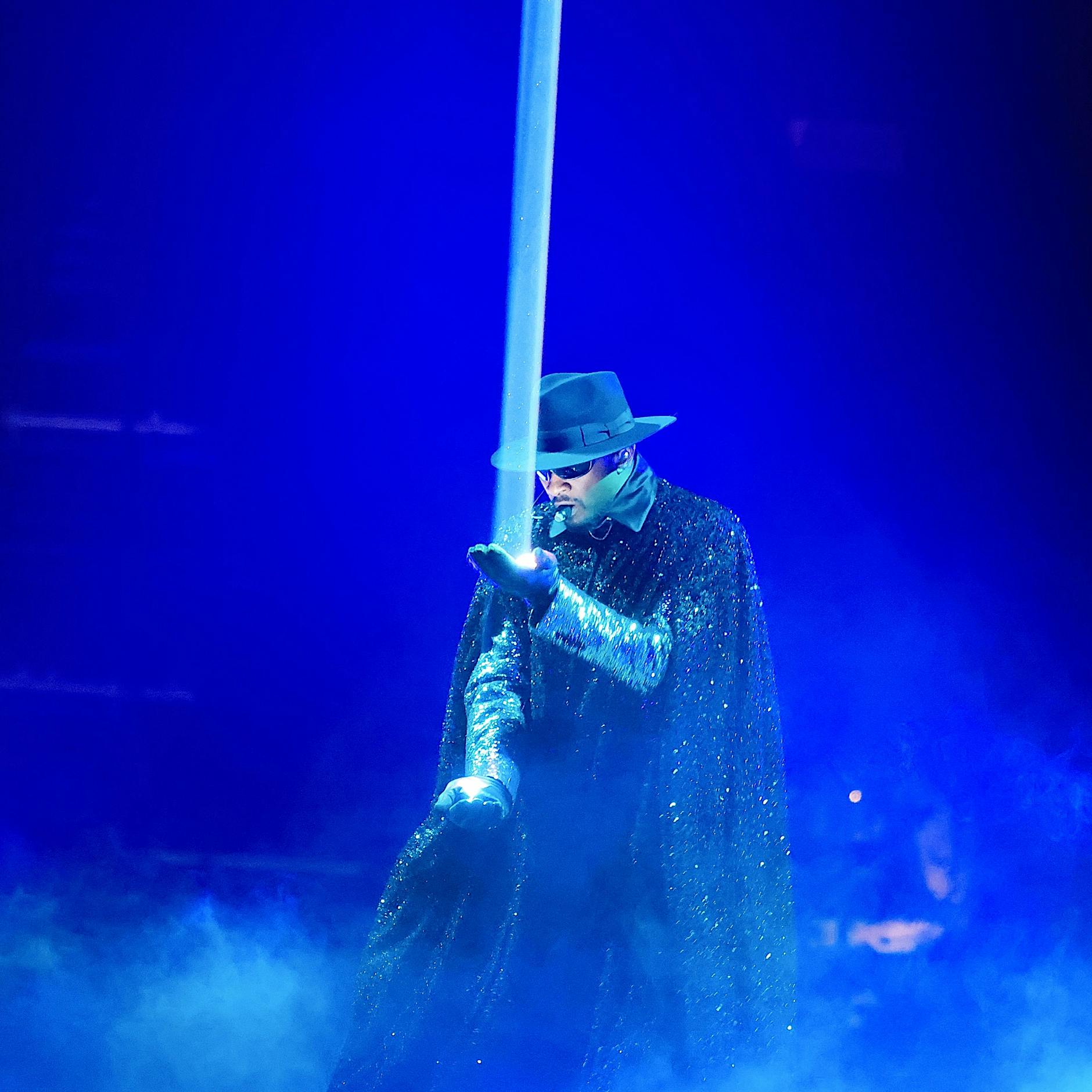 Usher bringt R&B-Glanz in die Berliner Uber Arena: Je mehr Bling, desto besser