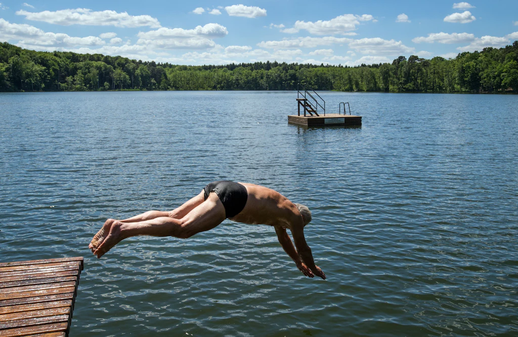 Sauna am See: Diese Brandenburger Thermen liegen direkt am Wasser