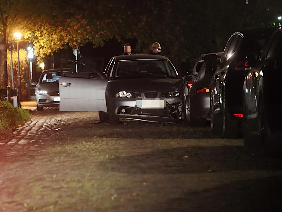 Beamte suchen nach Spuren nach einer rätselhaften Auseinandersetzung in Lichterfelde.