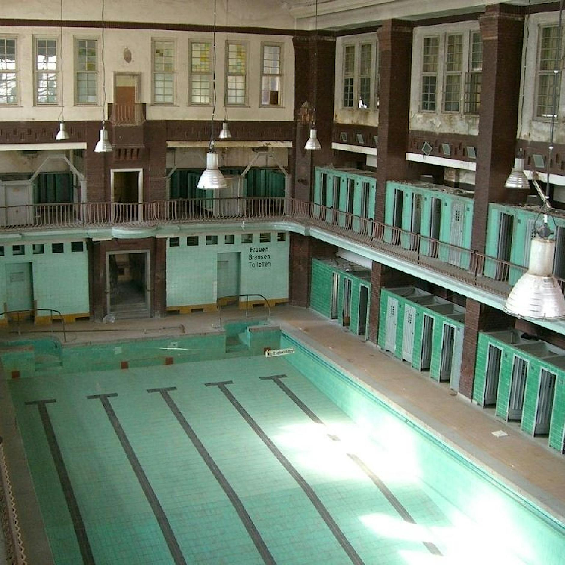 Stadtbad Lichtenberg: Neue Investoren für Hubertusbad gesucht – was ist geplant?