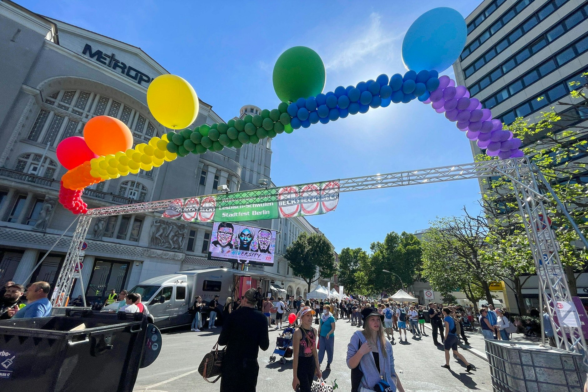 Immer wieder werden Angehörige der LSBTIQ+-Szene in Berlin angegriffen.