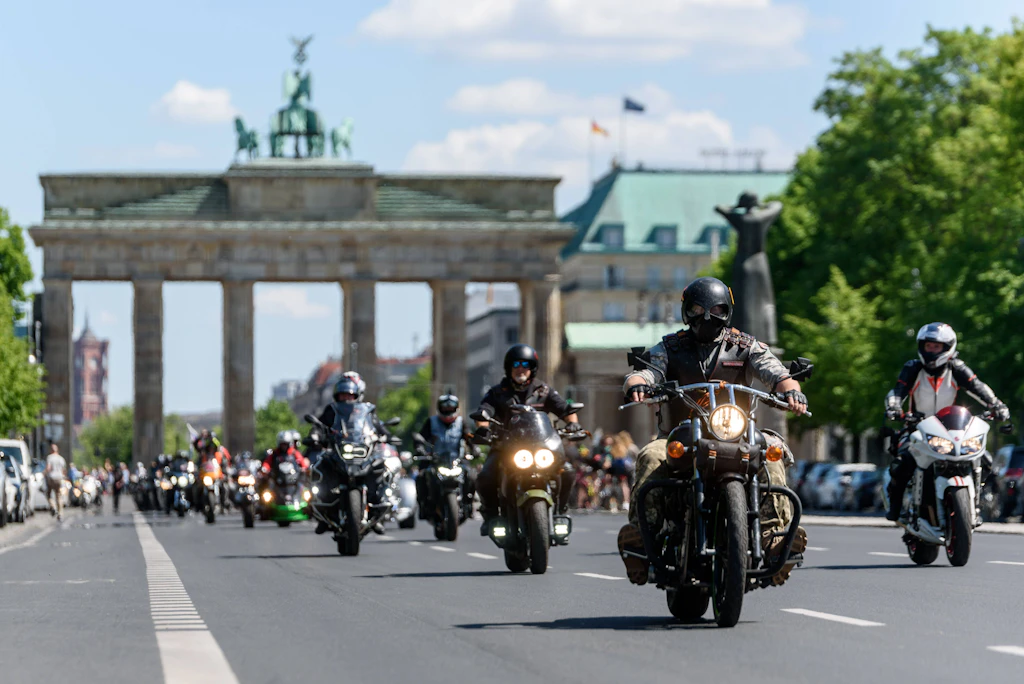 Putins Wolfsrudel klopft in Berlin an!