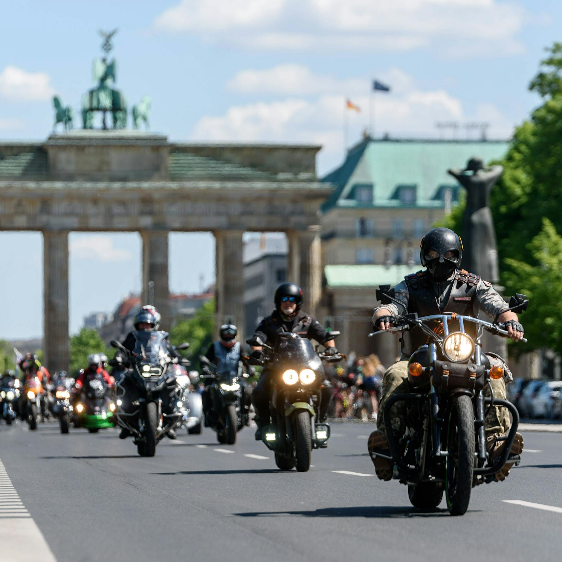 Putins Wolfsrudel klopft in Berlin an!