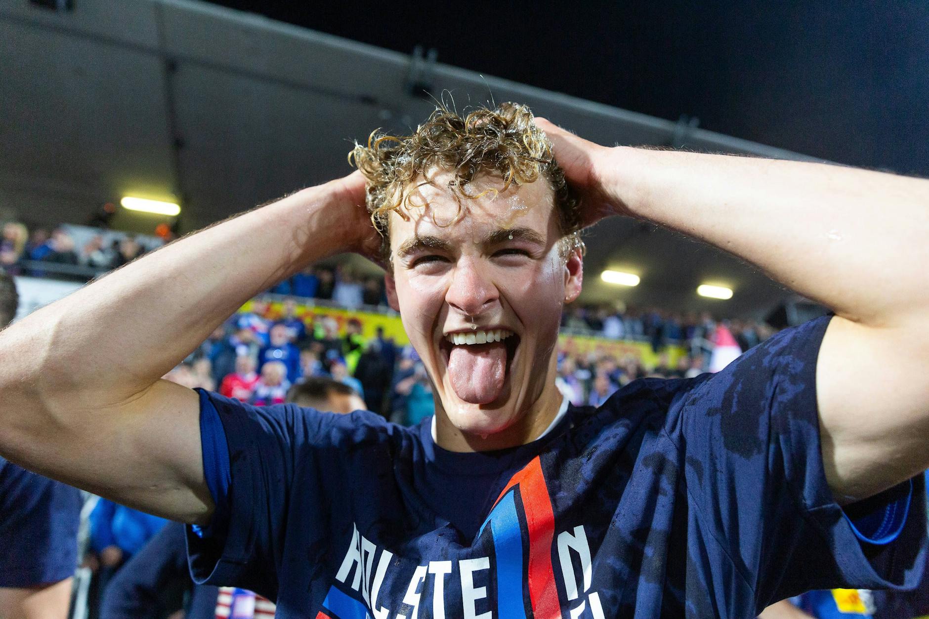 Im vergangenen Mai feierte Tom Rothe den Bundesliga-Aufstieg mit Holstein Kiel. Jetzt will der Union-Star den Ex-Kollegen helfen, den Klassenerhalt zu sichern.