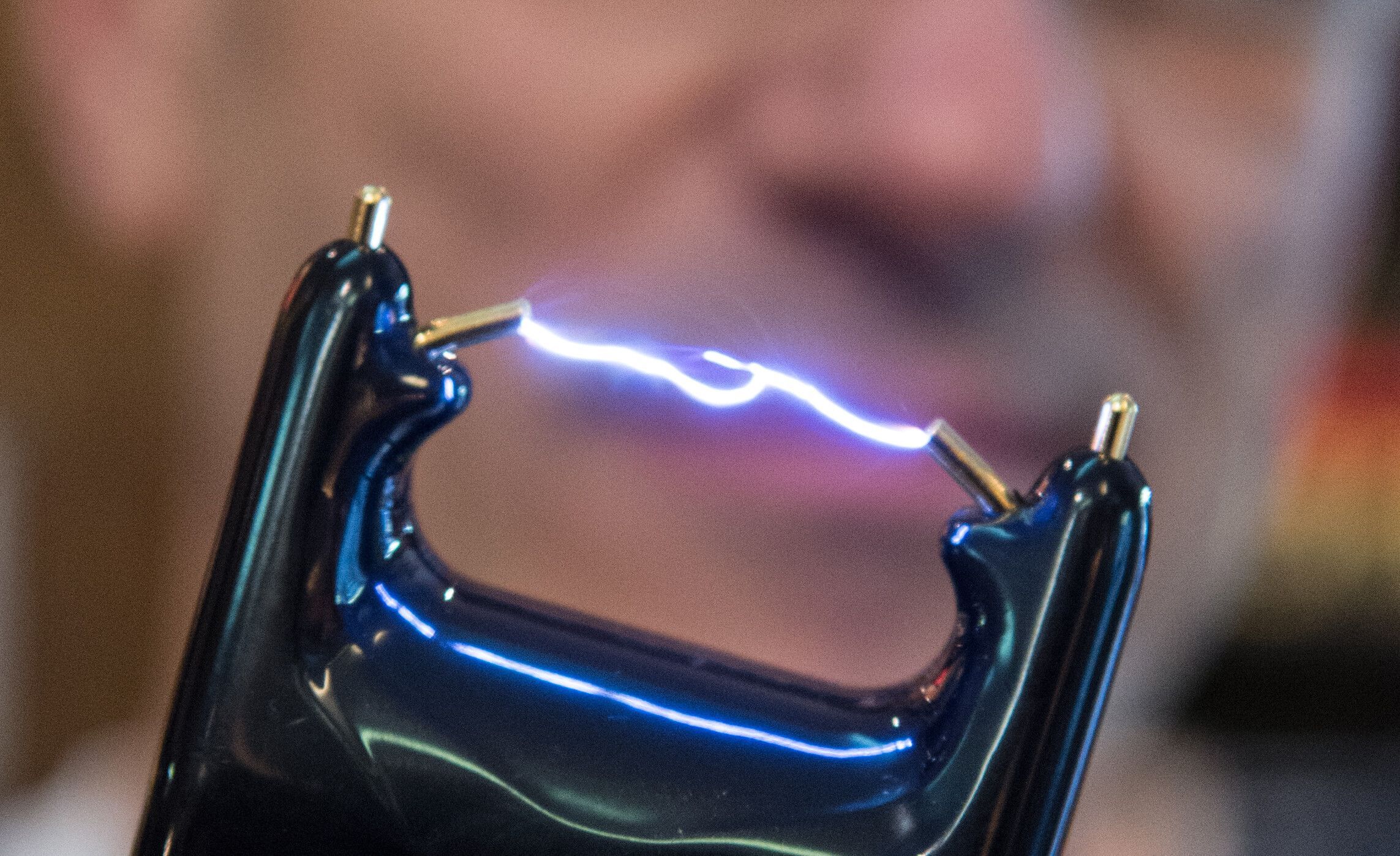 Sich zur Selbstverteidigung bewaffnen: Was ist da überhaupt erlaubt?