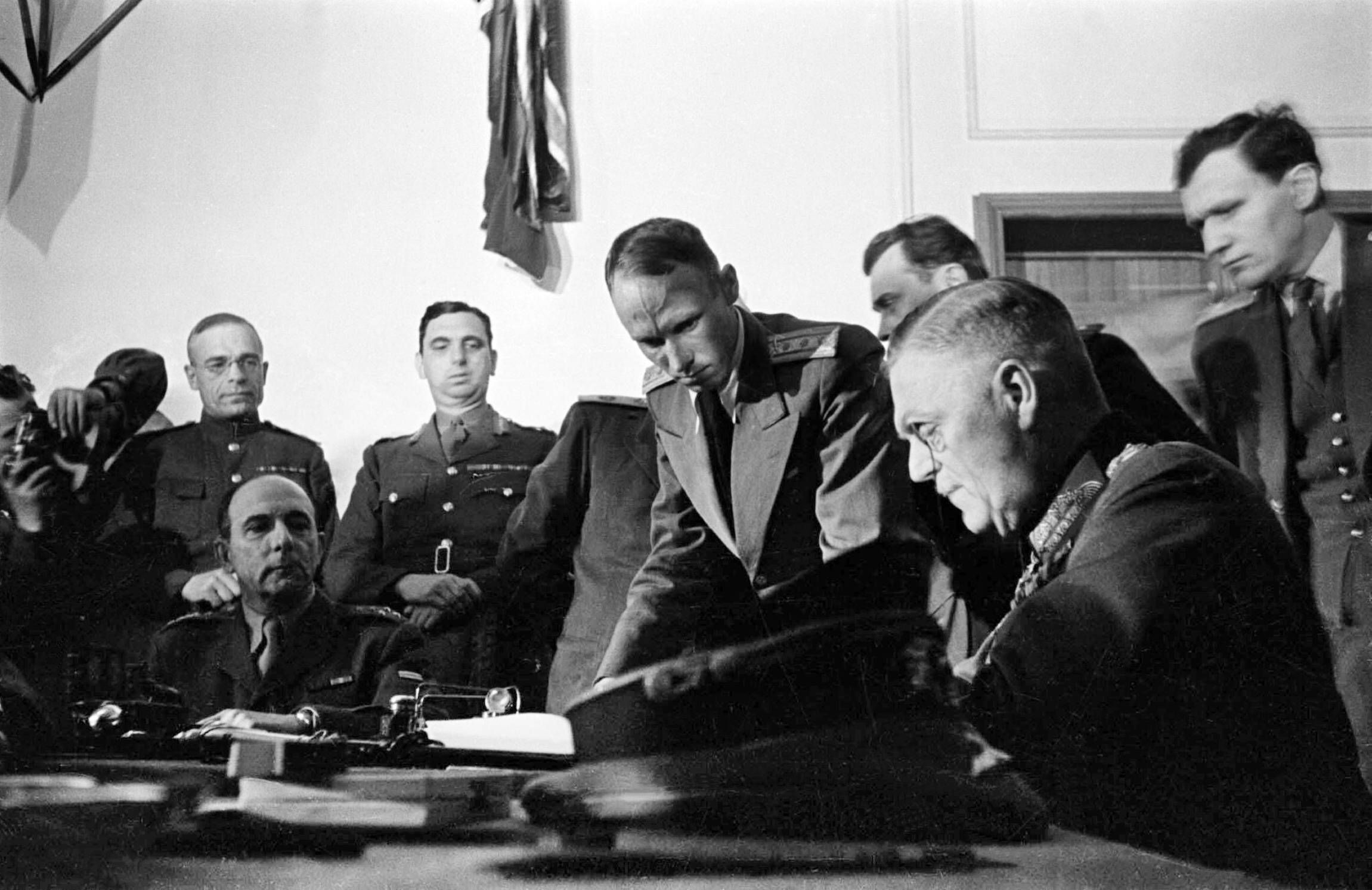 8. Mai vs. 9. Mai: Warum Europa an zwei verschiedenen Tagen an das Kriegsende gedenkt