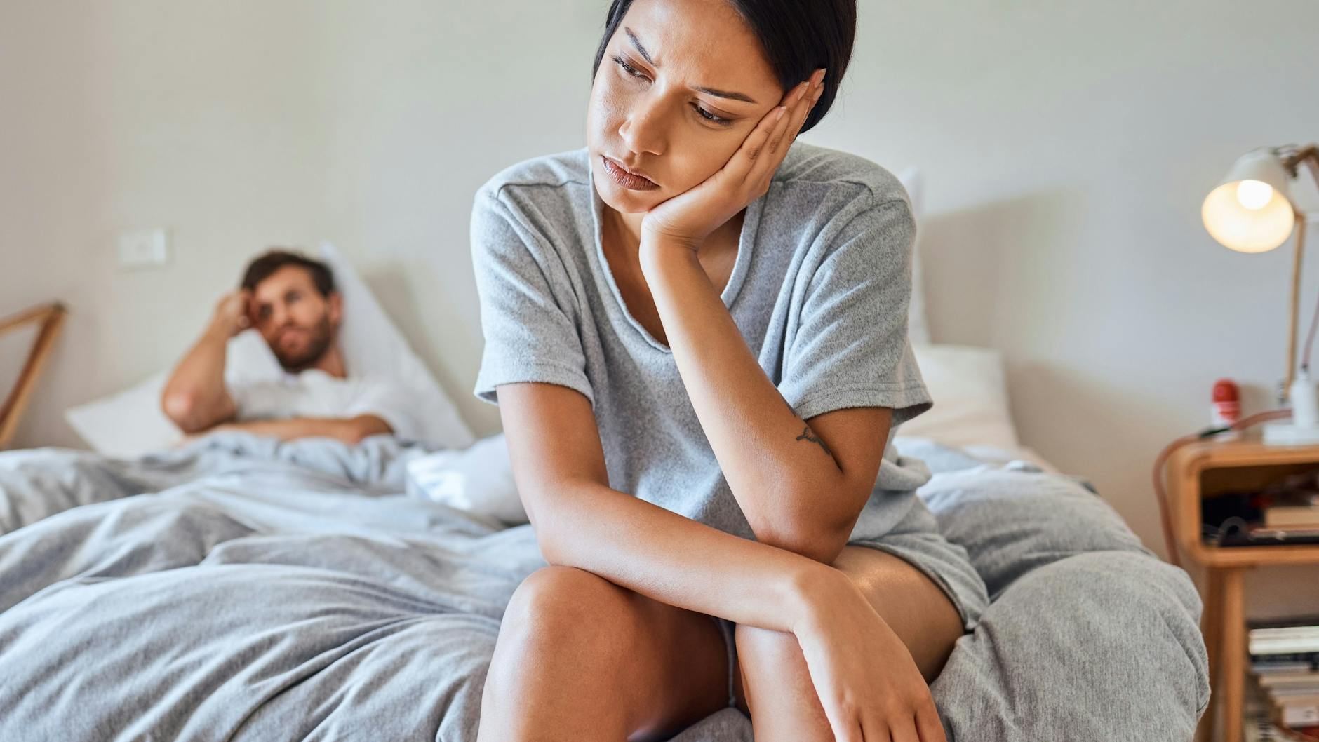 Eine trockene Scheide sorgt für Probleme im Bett.