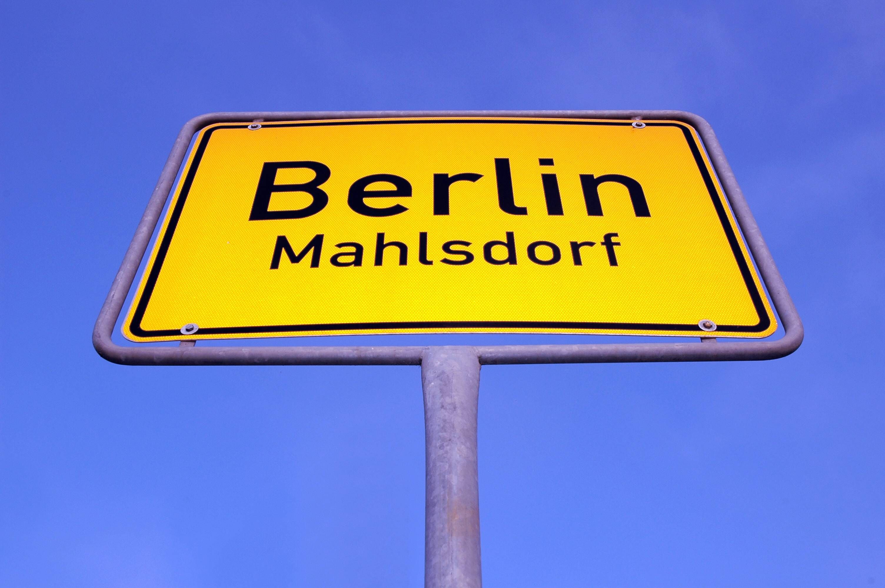 Image - Mahlsdorf: Hier wird das Abwasser mit dem Brummi weggeschafft