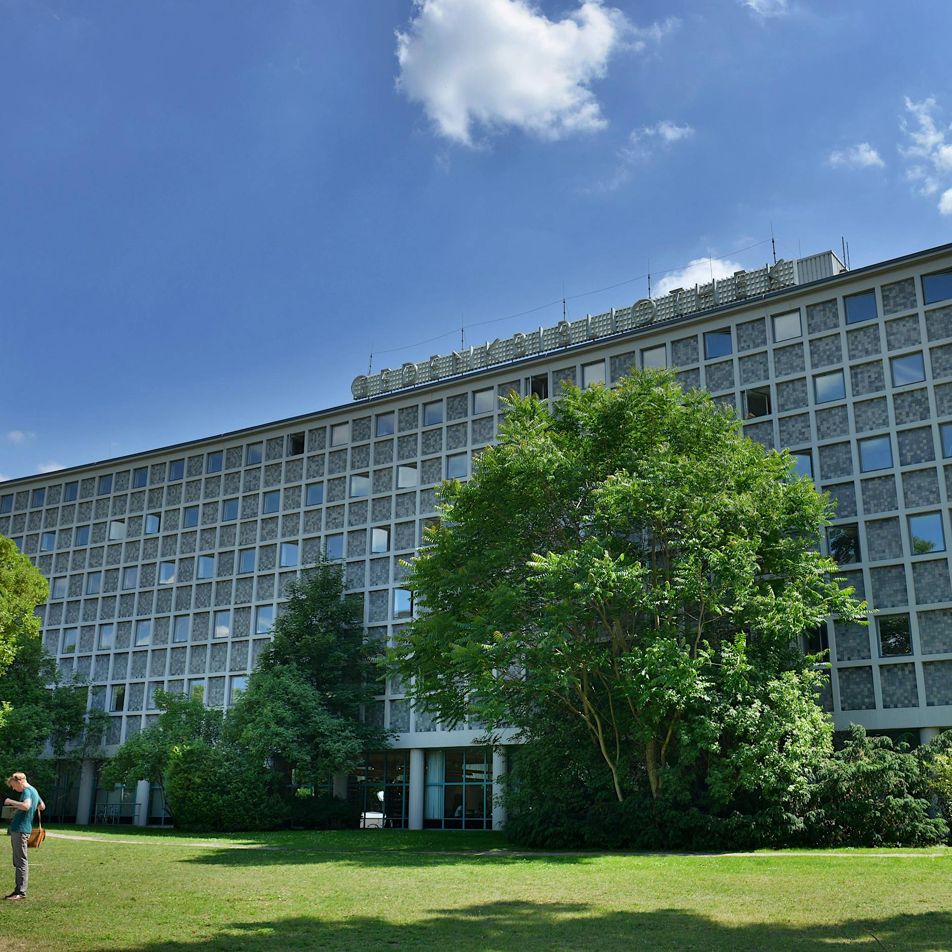 Friedrichshain-Kreuzberg: Denkmal für Dersim-Massaker eingeweiht