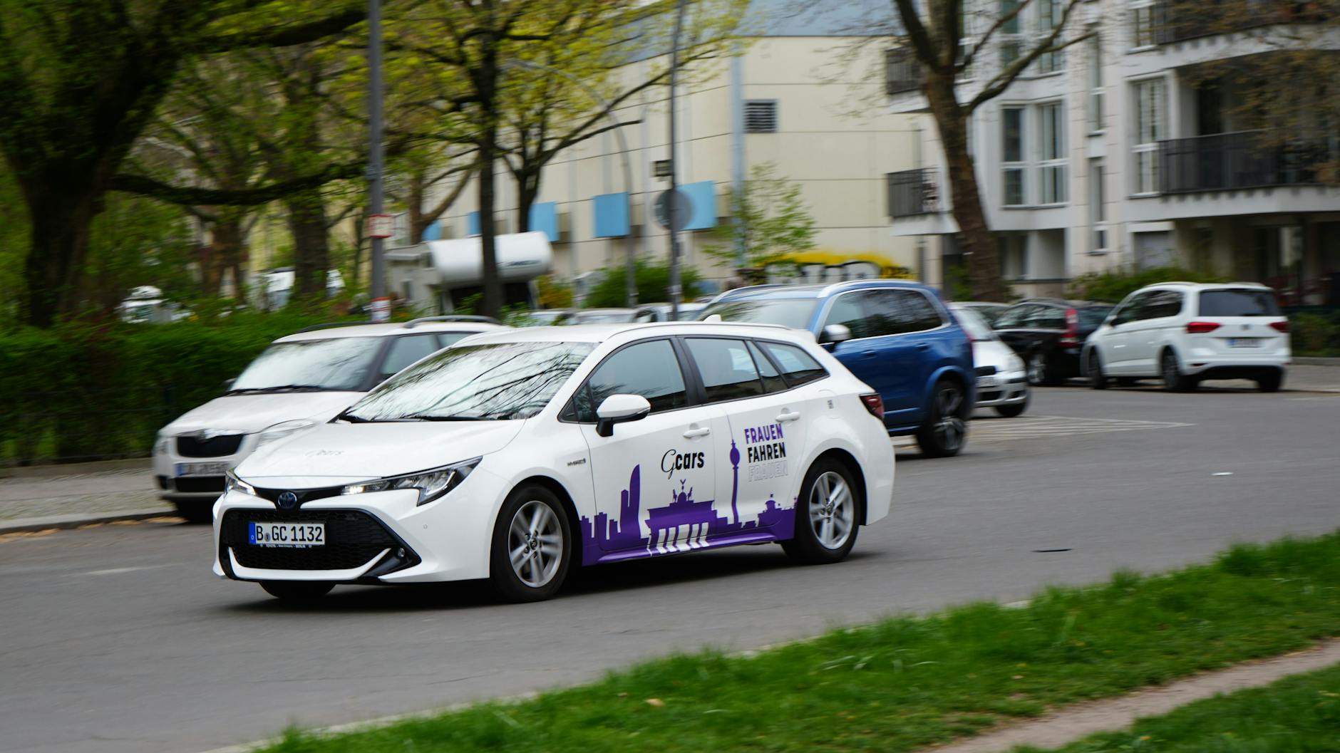 G-Cars ist der neue Fahrservice für Frauen von Frauen in Berlin.