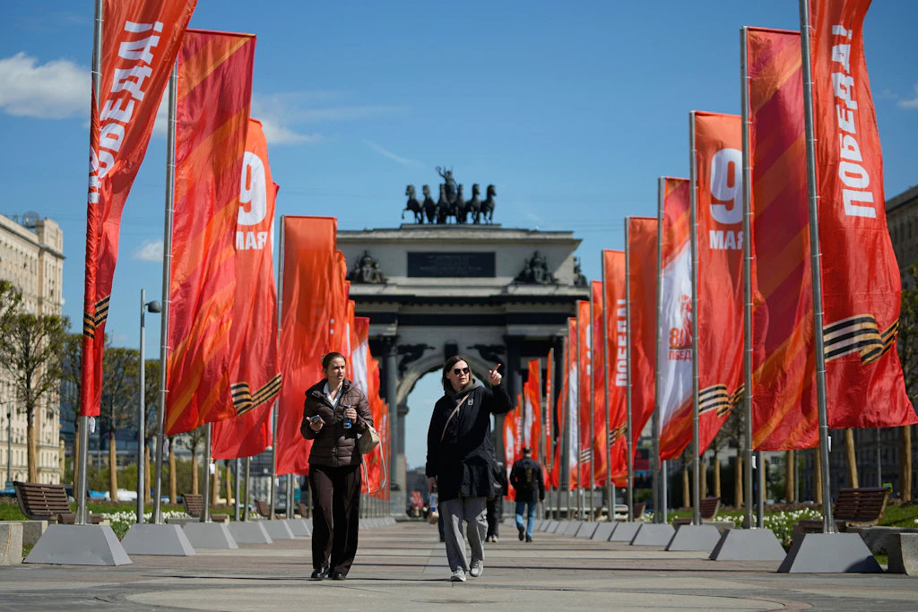 Vucic and Fico fly to Putin's parade in Russia - | Reject