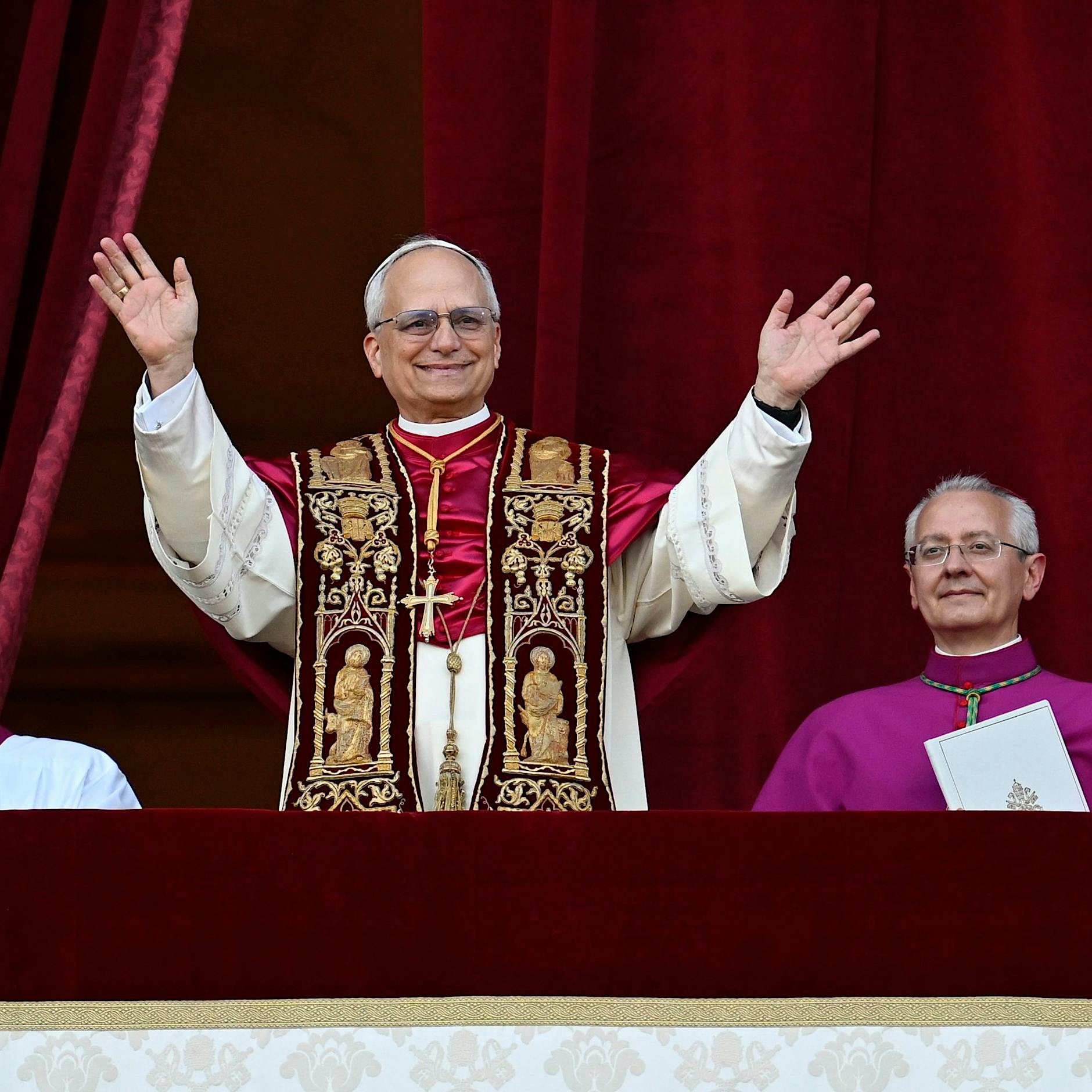 Leo XIV: Robert Prevost ist der erste US-amerikanische Papst – Donald Trump reagiert