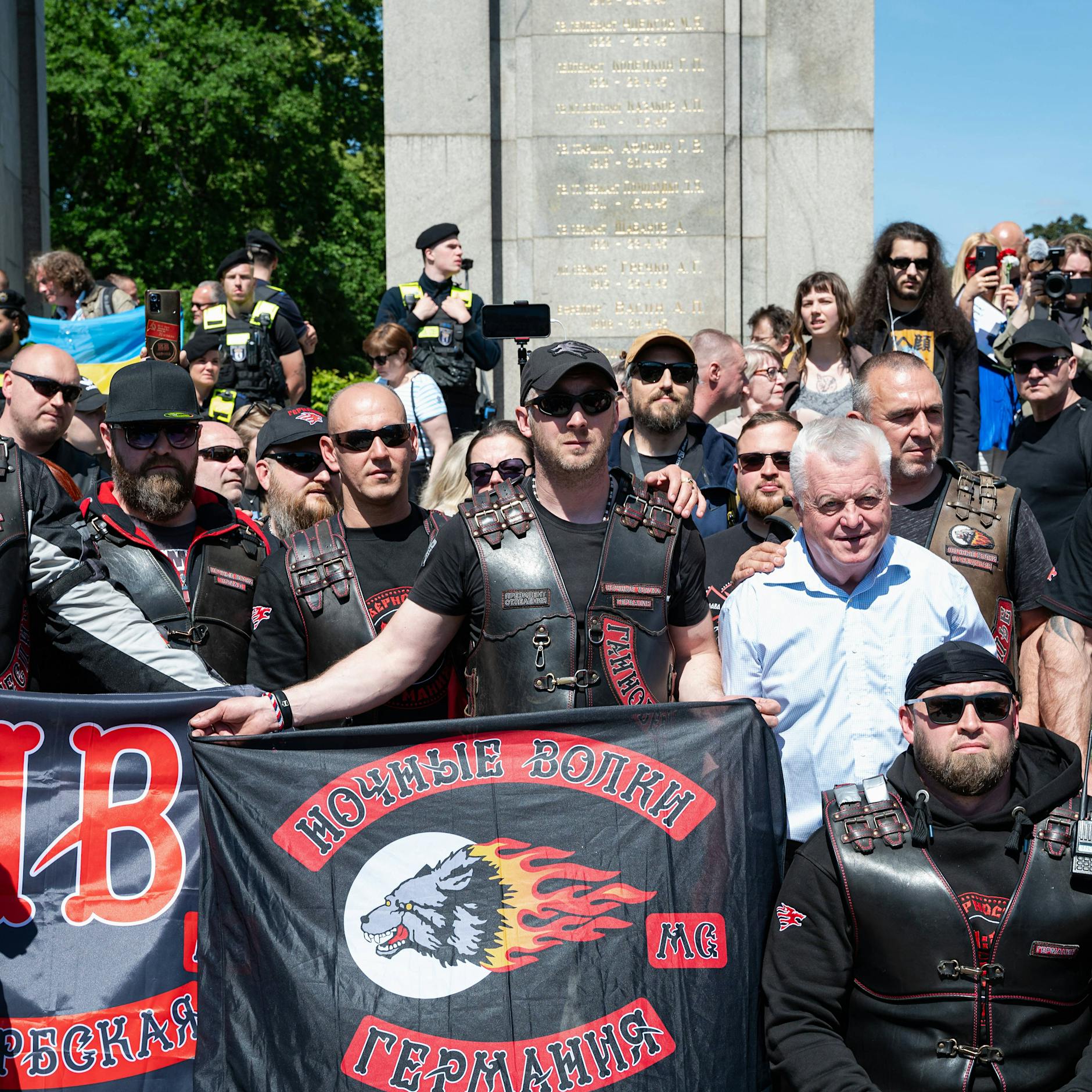 Hier rollen Putins Nachtwölfe am 9. Mai durch Berlin