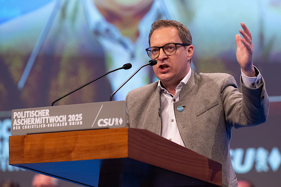 Martin Huber, Generalsekretär der CSU, griff die Grünen beim politischen Aschermittwoch scharf an.